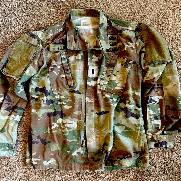 U.S. Army Other - Barely Worn OCP Top Small Regular